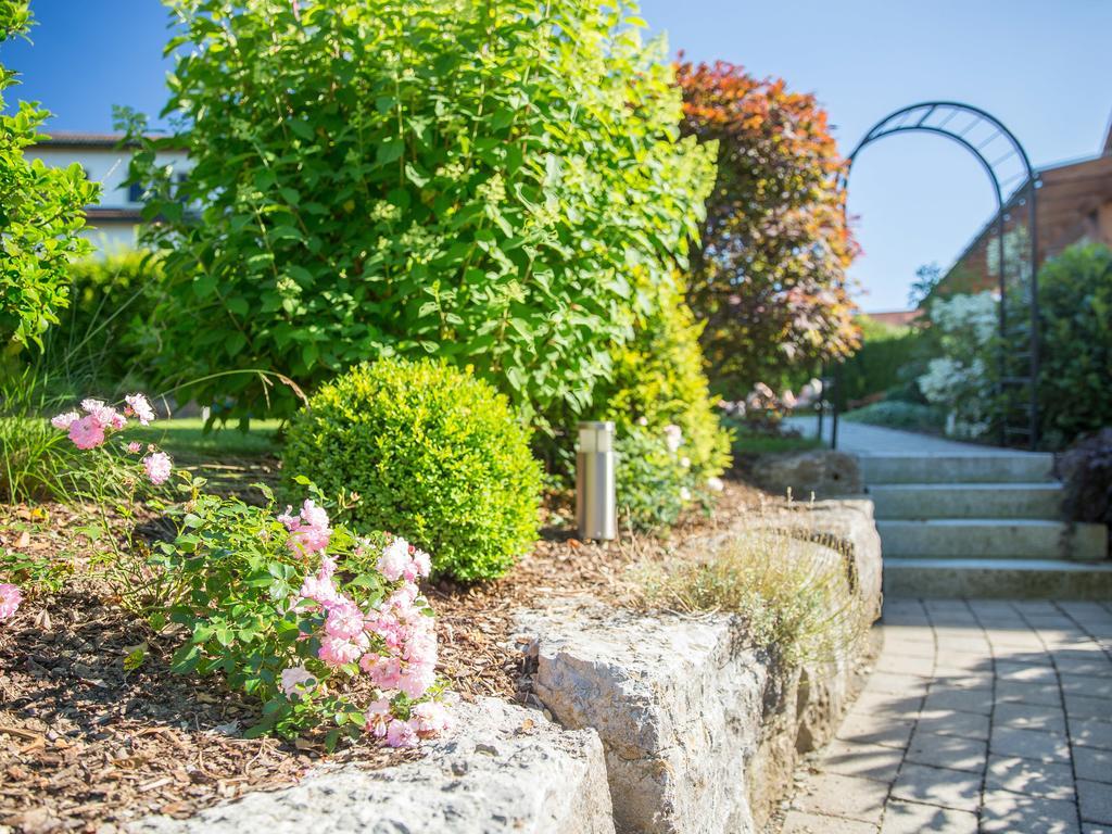Landhotel Mohren Neuravensburg Exterior photo