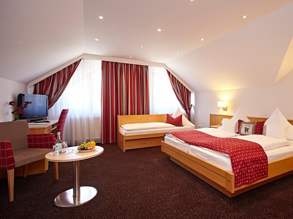 Landhotel Mohren Neuravensburg Exterior photo